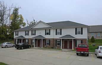 ReNew Edwardsville at South Pointe in Edwardsville, IL - Foto de edificio - Building Photo