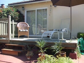 1928 Palm Ave in San Mateo, CA - Foto de edificio - Building Photo