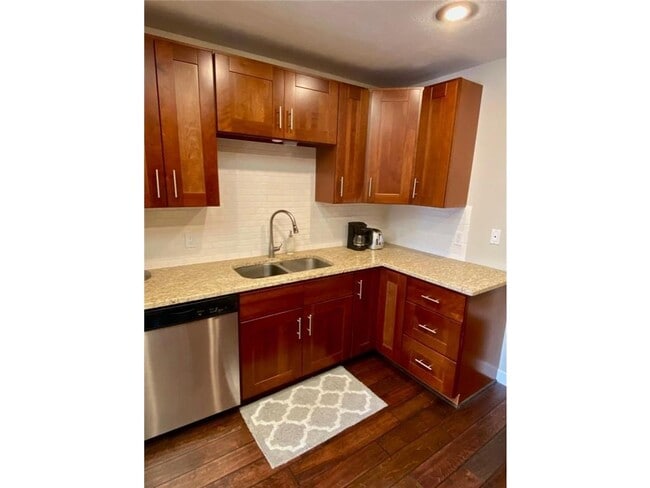 2575 Heritage Dr in Mendota Heights, MN - Building Photo - Building Photo