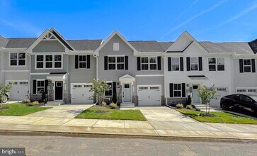 23052 Wetstone Ln in California, MD - Building Photo - Building Photo