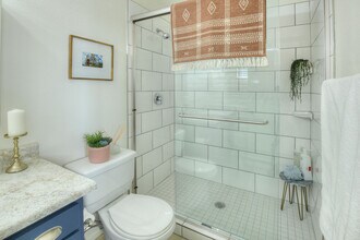 Las Villas in Tucson, AZ - Building Photo - Building Photo