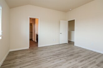 4235 Silver Ranch Rd in Houston, TX - Building Photo - Building Photo