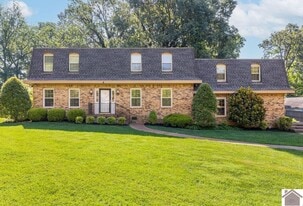 51 Martin Cir in Paducah, KY - Building Photo