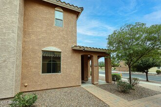 4726 W Fremont Rd. in Phoenix, AZ - Building Photo - Building Photo