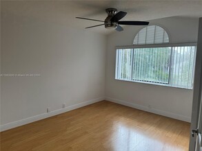 13910 SW 91st Terrace in Miami, FL - Building Photo - Building Photo
