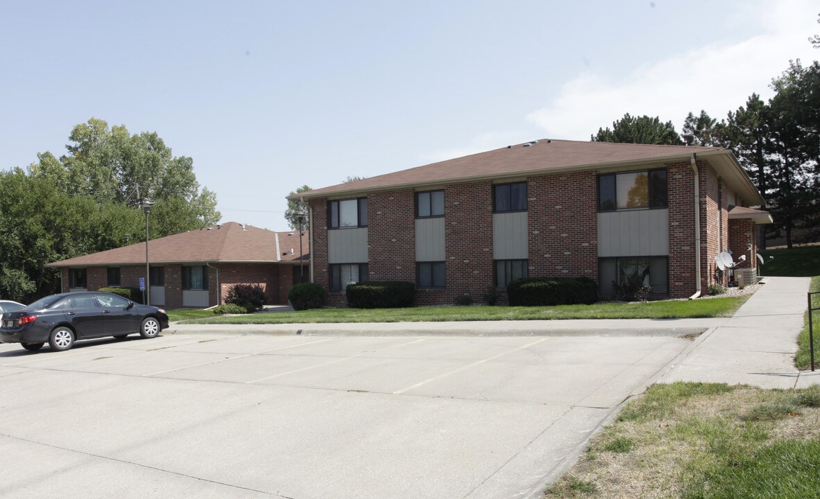 Springfield Heights Apartments in Springfield, NE - Foto de edificio