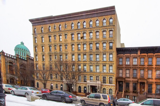 24 Mount Morris Park W in New York, NY - Foto de edificio - Building Photo