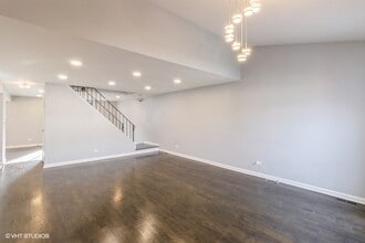 465 Harmony Dr in Wheeling, IL - Foto de edificio - Building Photo