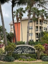 8180 Geneva Ct in Doral, FL - Building Photo