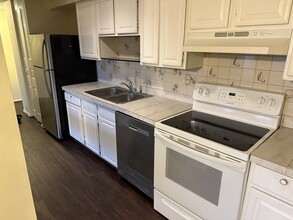 19513 Gunners Branch Rd, Unit F in Germantown, MD - Building Photo - Building Photo