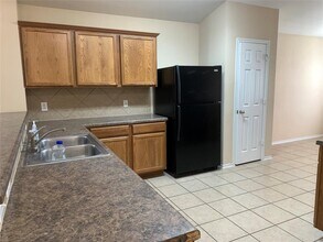 2338 Green Meadows Ln in Buda, TX - Building Photo - Building Photo