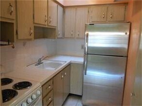 2901 Polk St in Hollywood, FL - Building Photo - Building Photo