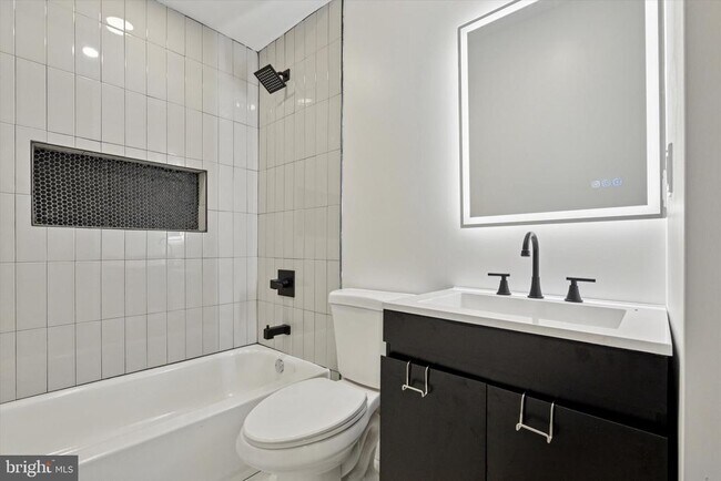 944 W Lycoming St in Philadelphia, PA - Building Photo - Building Photo