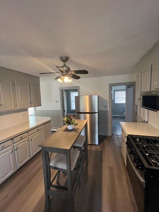 14 Park Rd-Unit -1 in Brockton, MA - Building Photo