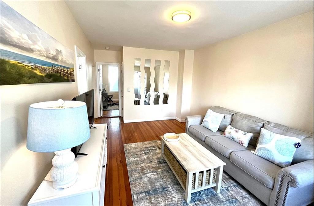 191 Coggeshall Ave in Newport, RI - Foto de edificio