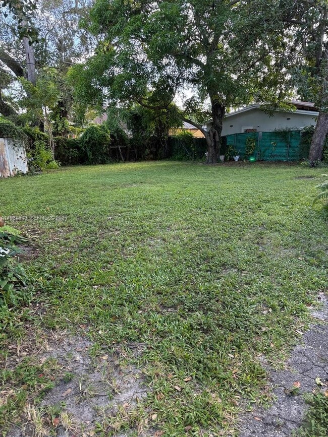 property at 3100 SW 13th St