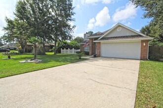 22 Arapaho Dr in Pensacola, FL - Building Photo - Building Photo