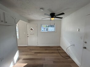 23799 Tuscany Ave in Eastpointe, MI - Building Photo - Building Photo