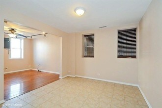 1631 W 18th St-Unit -2 in Chicago, IL - Building Photo - Building Photo