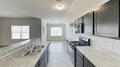 9704 Laredo Ln in Yukon, OK - Building Photo - Building Photo