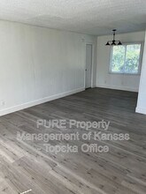 3643 SW Clare Ave in Topeka, KS - Building Photo - Building Photo