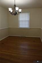 1301 Canterbury Ln in Colonial Heights, VA - Building Photo - Building Photo