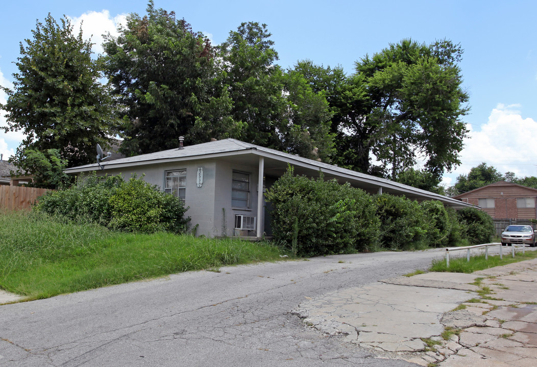 2536 E 5th Pl in Tulsa, OK - Building Photo