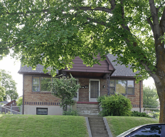 731 Douglas St in Salt Lake City, UT - Foto de edificio - Building Photo