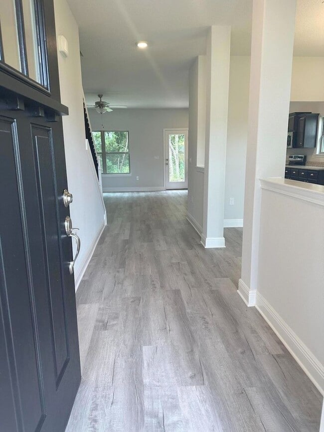 140 Ridgeway Cir in Crestview, FL - Building Photo - Building Photo