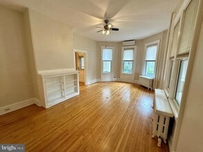 136 E Central Ave in Moorestown, NJ - Building Photo - Building Photo