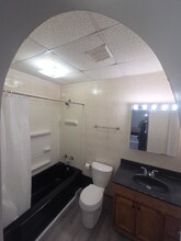 340 W 24th St in Erie, PA - Foto de edificio - Building Photo