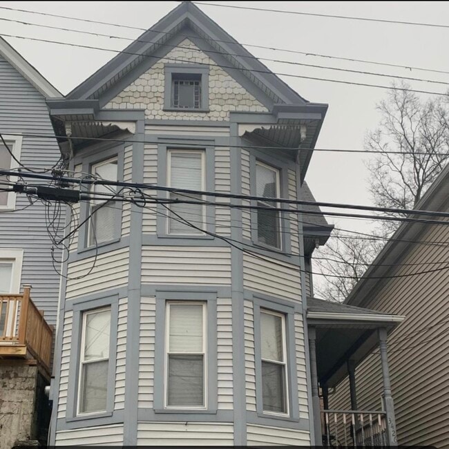 3426 Walworth Ave, Unit 3426 Walworth Avenue