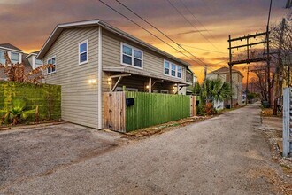 1217 Market St in Galveston, TX - Building Photo - Building Photo