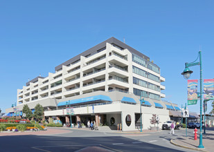 The Landmark in Sidney, BC - Building Photo - Building Photo