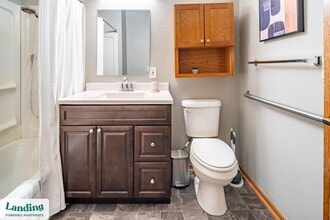 200 Seneca St, Unit 345 in Leavenworth, KS - Building Photo - Building Photo