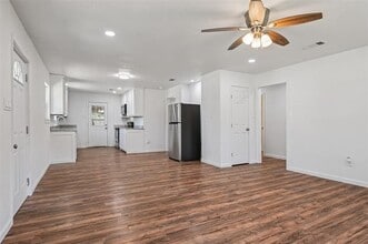 111 W Spurgeon St in Itasca, TX - Building Photo - Building Photo