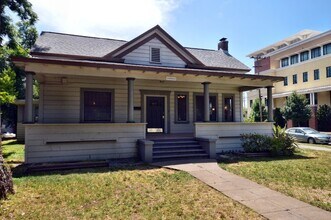 206 Hazel St in Chico, CA - Building Photo - Building Photo