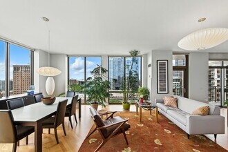1335 S Prairie Ave in Chicago, IL - Building Photo - Building Photo