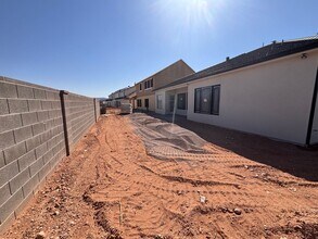 2887 E Yavin Wy in Saint George, UT - Building Photo - Building Photo