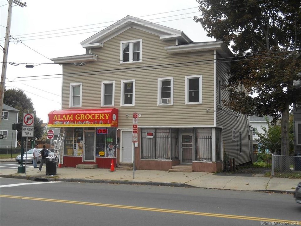 412 Ferry St in New Haven, CT - Building Photo