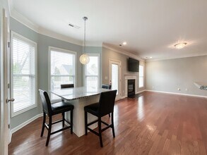 3021 Gloxinia Rd in Charlotte, NC - Building Photo - Building Photo