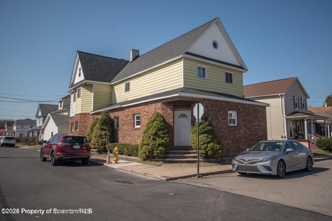 property at 500 4th Ave