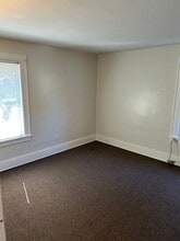 1129 Brown Ave, Unit 2 in Erie, PA - Building Photo - Building Photo
