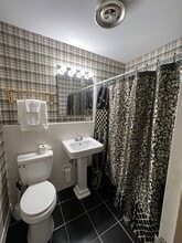 1800 Roundhill Rd in Charleston, WV - Building Photo - Building Photo