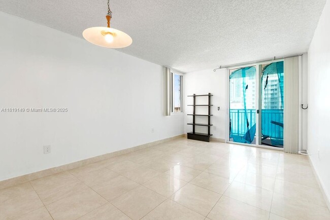 850 N Miami Ave in Miami, FL - Building Photo - Building Photo