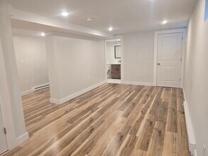 81 Bailey Rd, Unit 81R 2 in Somerville, MA - Building Photo - Building Photo