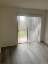 1127 Bel Aire Cir in Porterville, CA - Building Photo - Building Photo