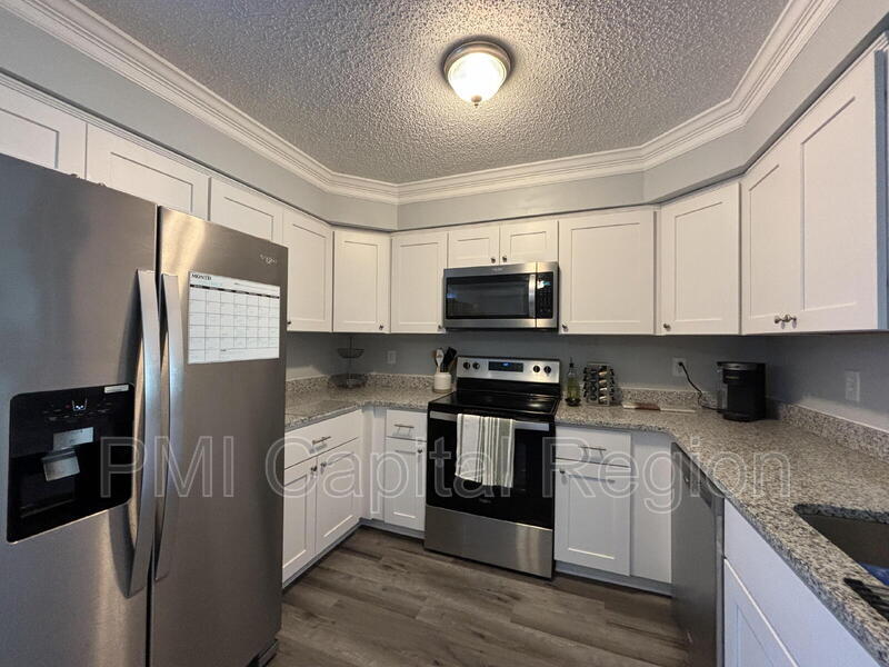 1425 E Ocean View Ave in Norfolk, VA - Building Photo