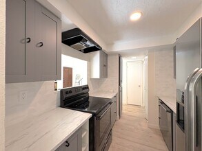 7290 E Rancho Vista Dr in Scottsdale, AZ - Building Photo - Building Photo