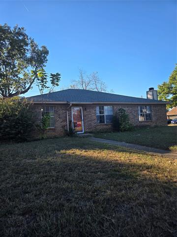 6000 Maple Springs Dr in Arlington, TX - Building Photo